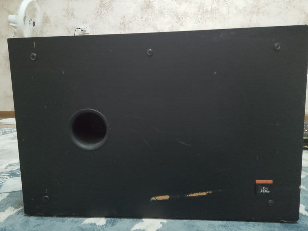 Самбуфер JBL. 1 шт