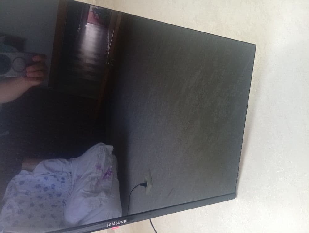Samsung smart tv 32 televizor hd.