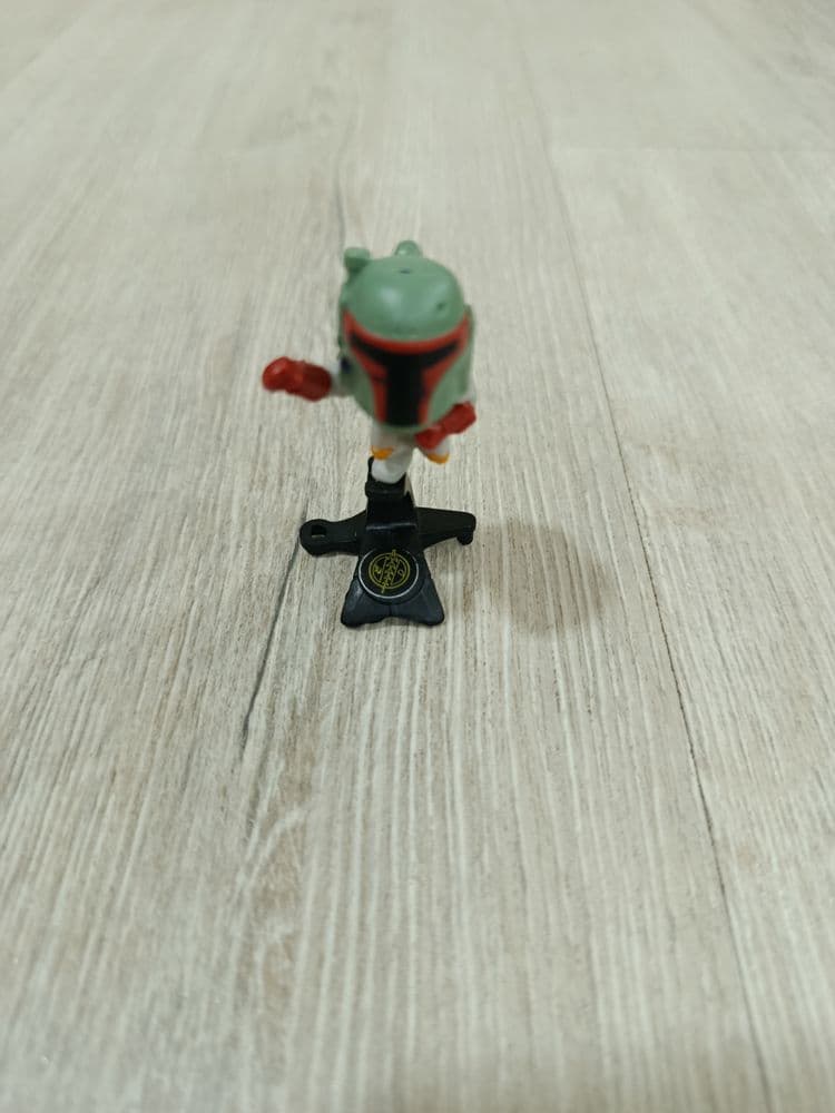 Фигурка из киндера
