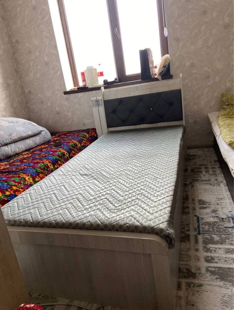 Divan, krovat, matras