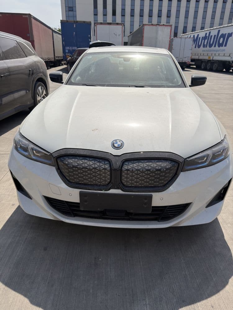 BMW i3 40L nigit sport 2024 yil