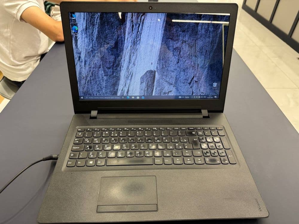Lenovo notebook B/u holatda