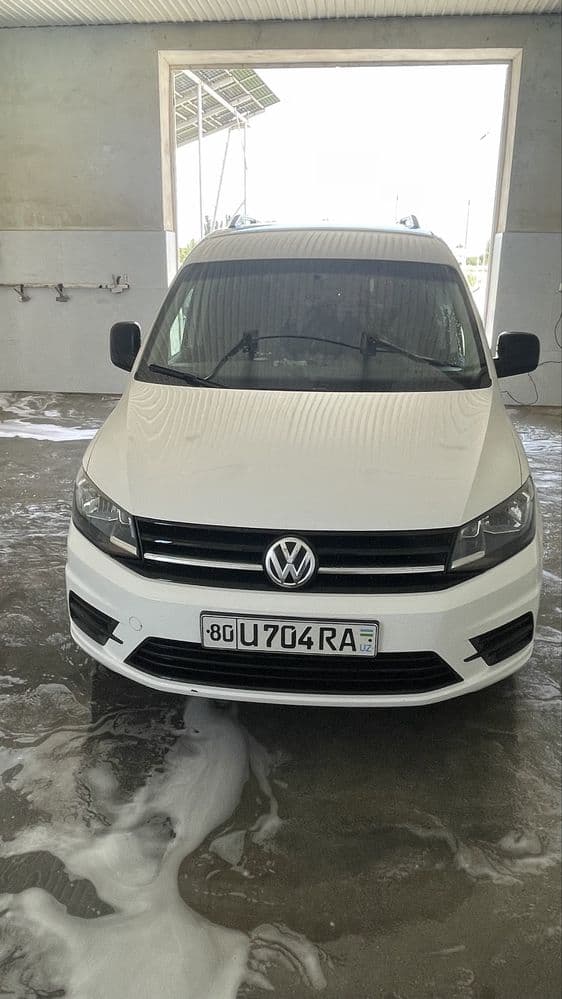 Wolsvagen caddy 2022 yil