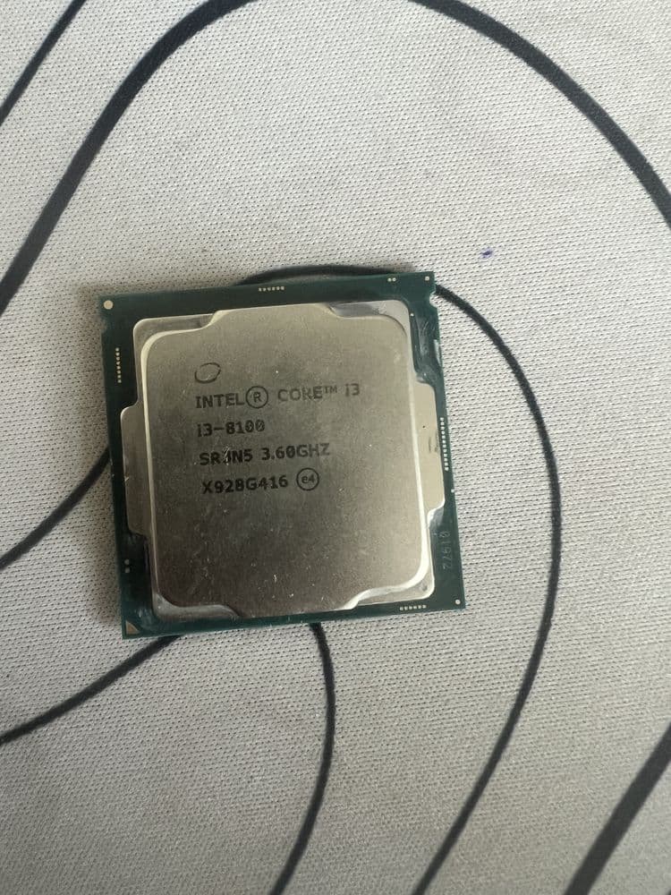 Процессор i3-8100