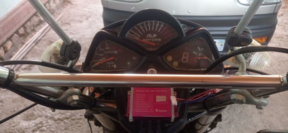 Alp motors mototsiklim sotiladi