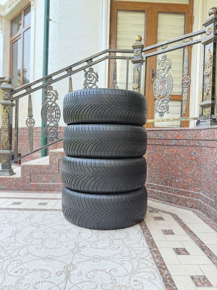 Michelin balon sotiladi 235/55/17