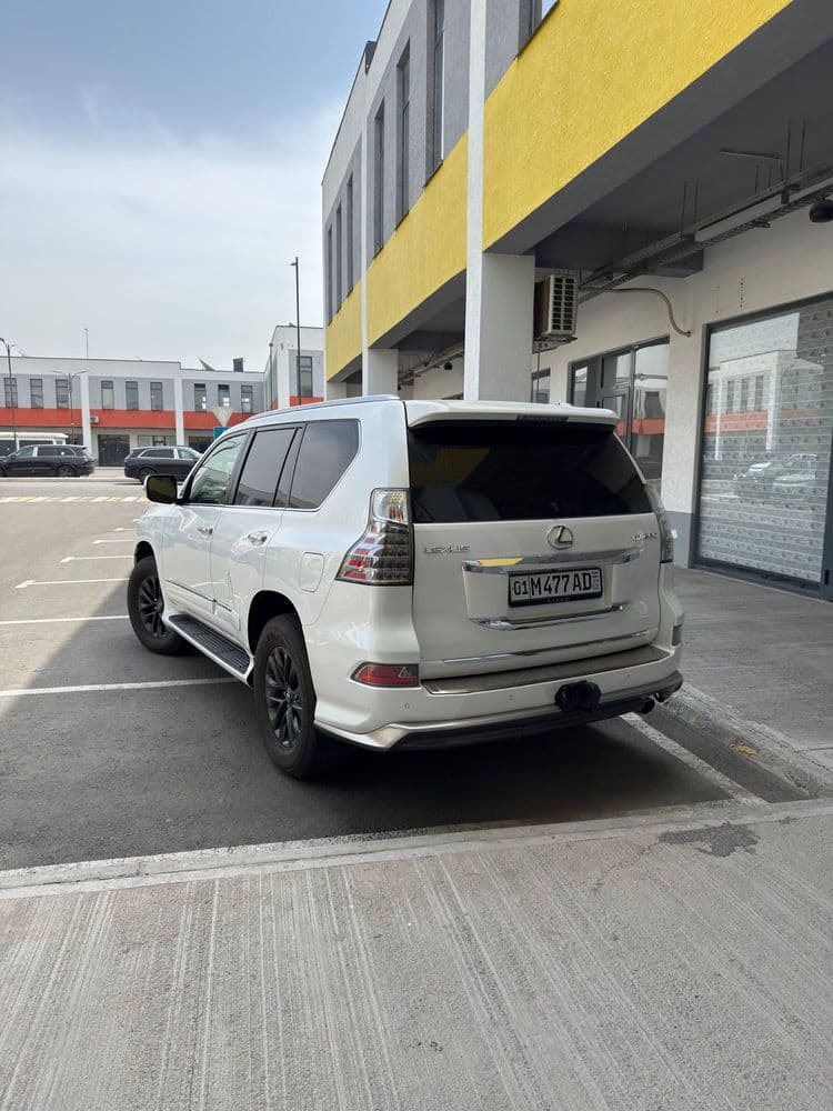 Lexus GX460 в отличном состоянии