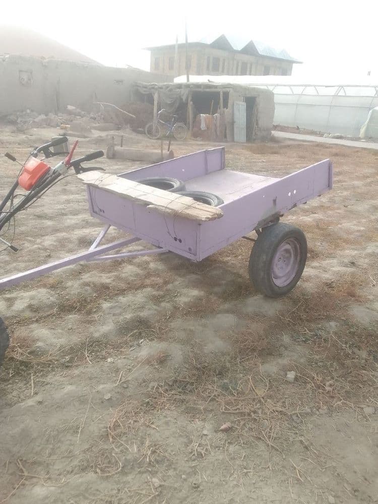 Motoblok pritsepi sotiladi