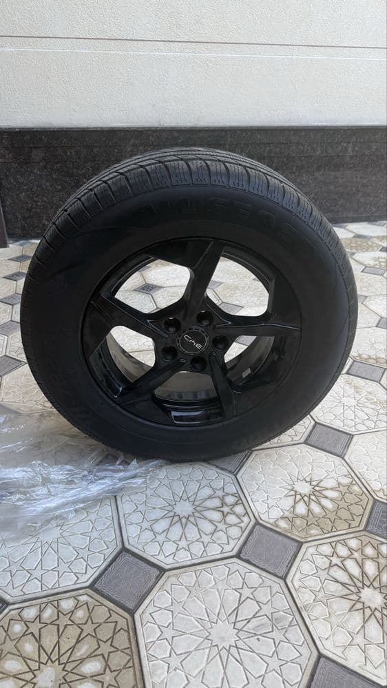 Продам byd yuan up диска балон в идеальном состояния 235 60 R16