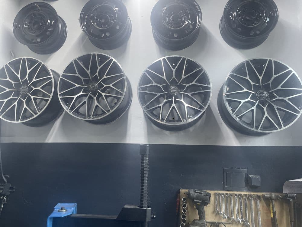 Vossen R17 Saka Diska