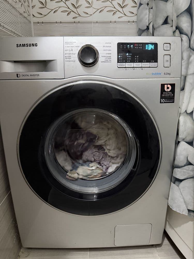 Стиральная машина  Samsung (Eco Bubble) 6 кг