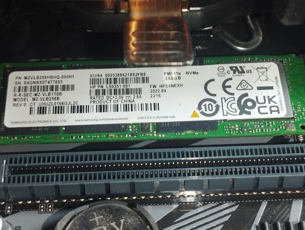 Продам SSD NVMe m2 Samsung на 256 Гб