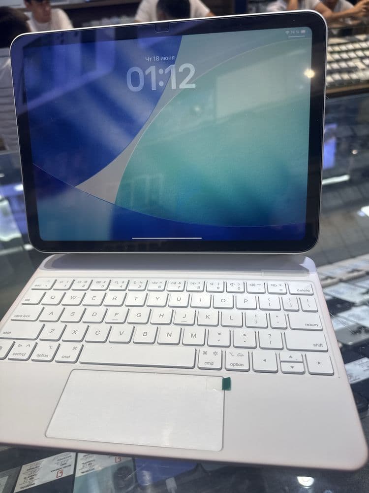 Ipad A16 sotiladi holati zor