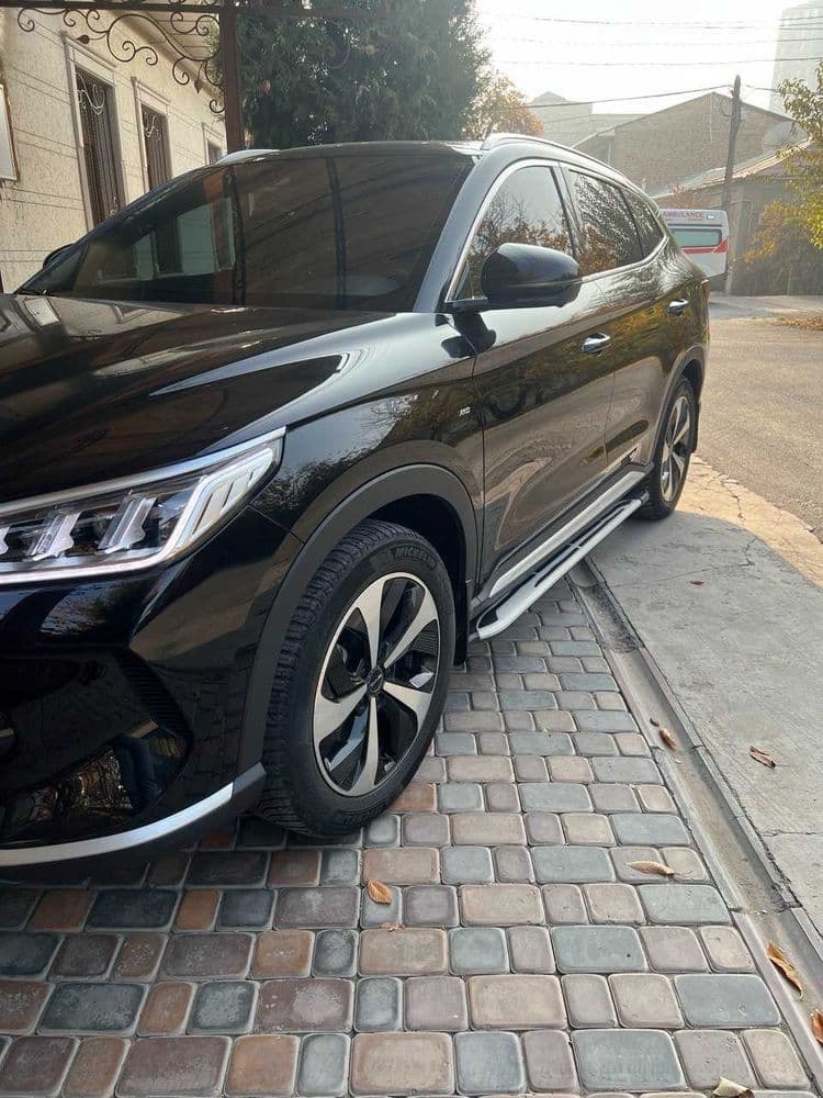 BYD Song Plus full gibrit 2023 yil awd 4 ta balon toratadi