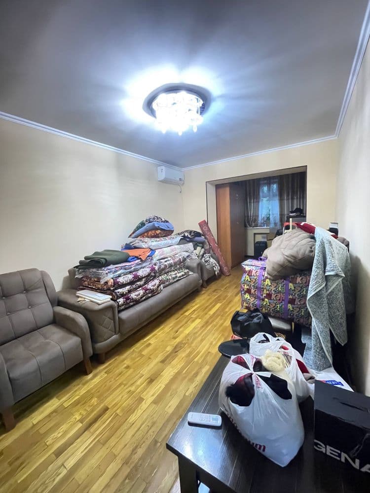 Метро Новза Чиланзар Продам 2/2/4 кирпич 58 квадратов. Все Раздельно !