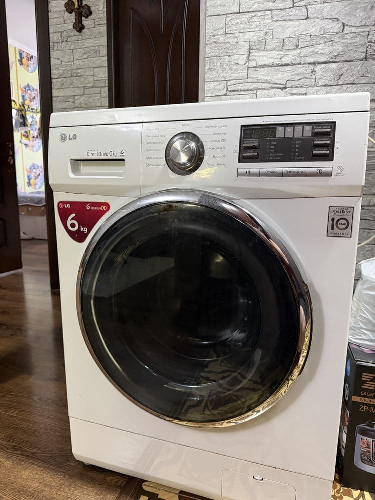 Продам свою стиральнуб маштнкц LG 6 кг в отличном состоянии.