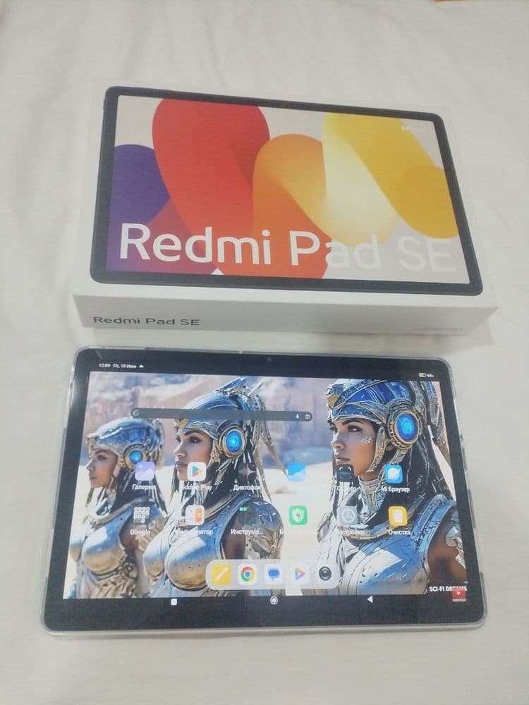 Redmi pad SE Продаю планшет память 8+4. 256 гигив Андройд 15
