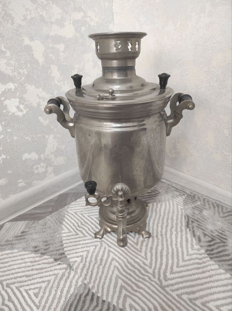 Samovar komplekt
