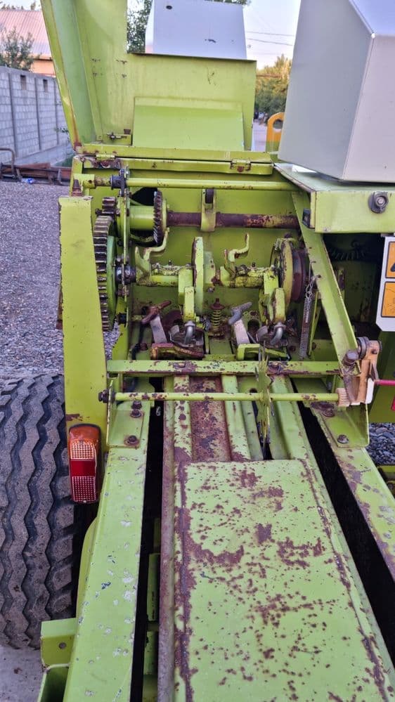 Claas markant 55
