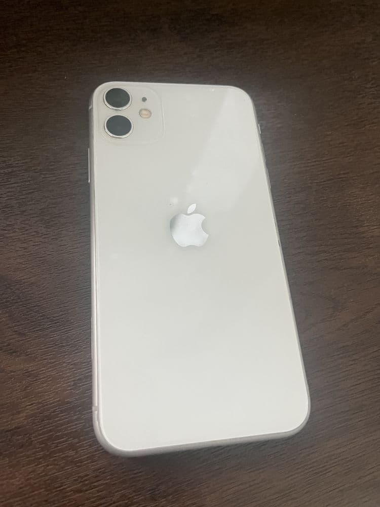 Iphone 11 sotiladi