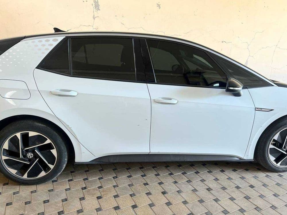 электромобиль | volkswagen id 3  | 2022  | идеал |