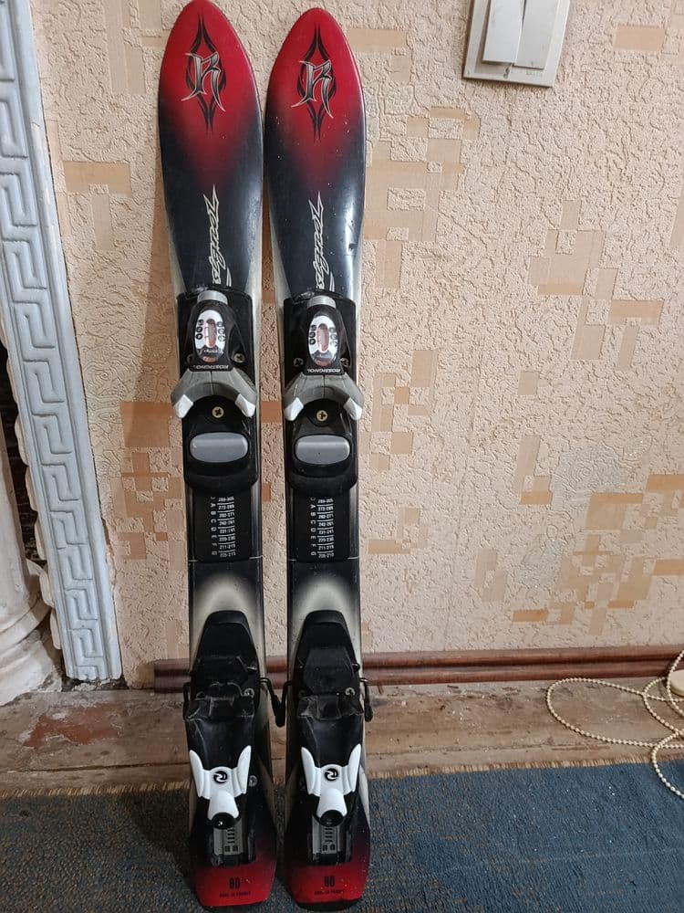Продаю лыжи ROSSIGNOL 80