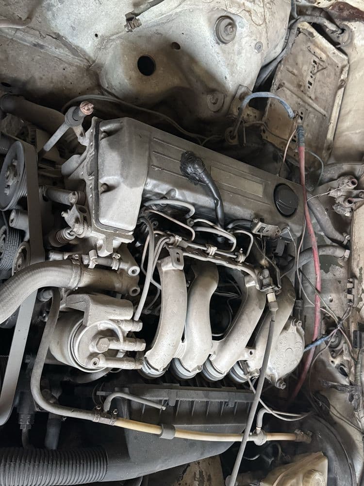 Mersedes w123 Находу. Отдам на запчасти