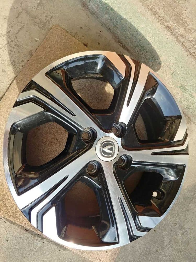 Литые диски R-15 4 шт 4 болта Changan + бонус  1 резина 175/60/R15