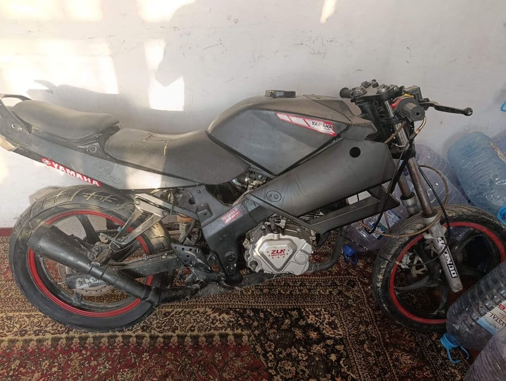 Matasikl YAMAHA 250