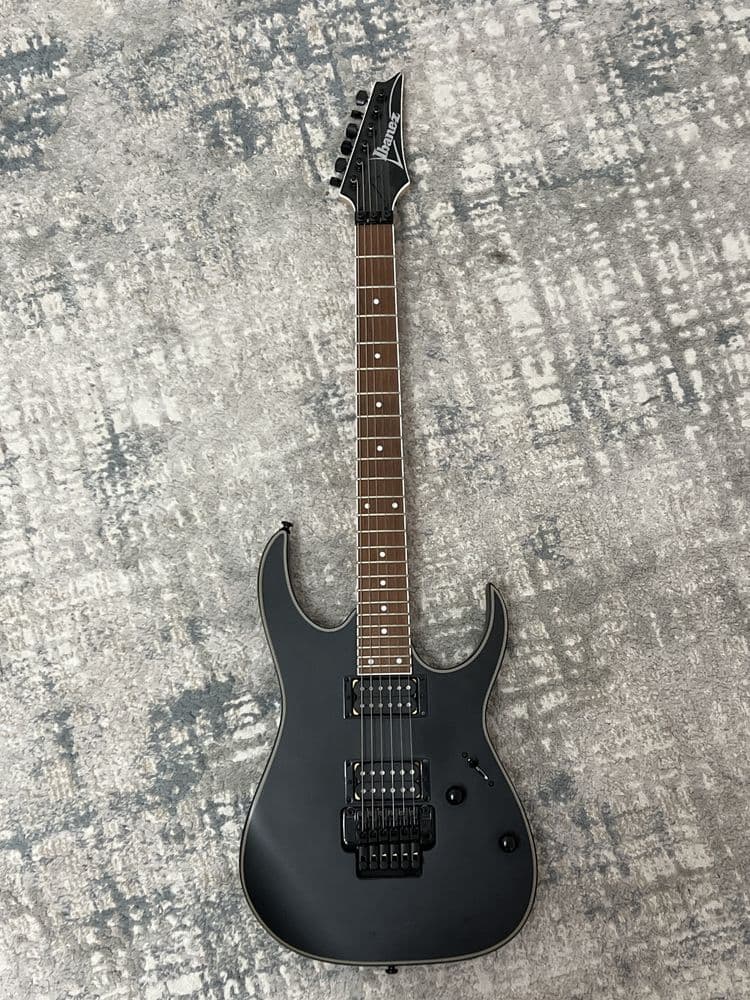 Электрогитара Ibanez RG320EXZ