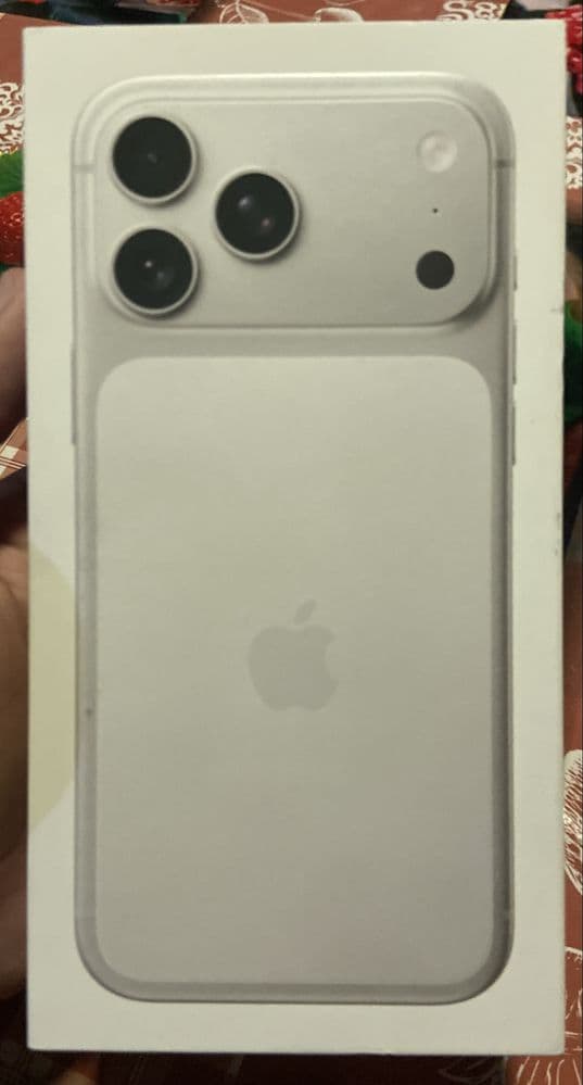 Iphone 17 Pro Max Silver