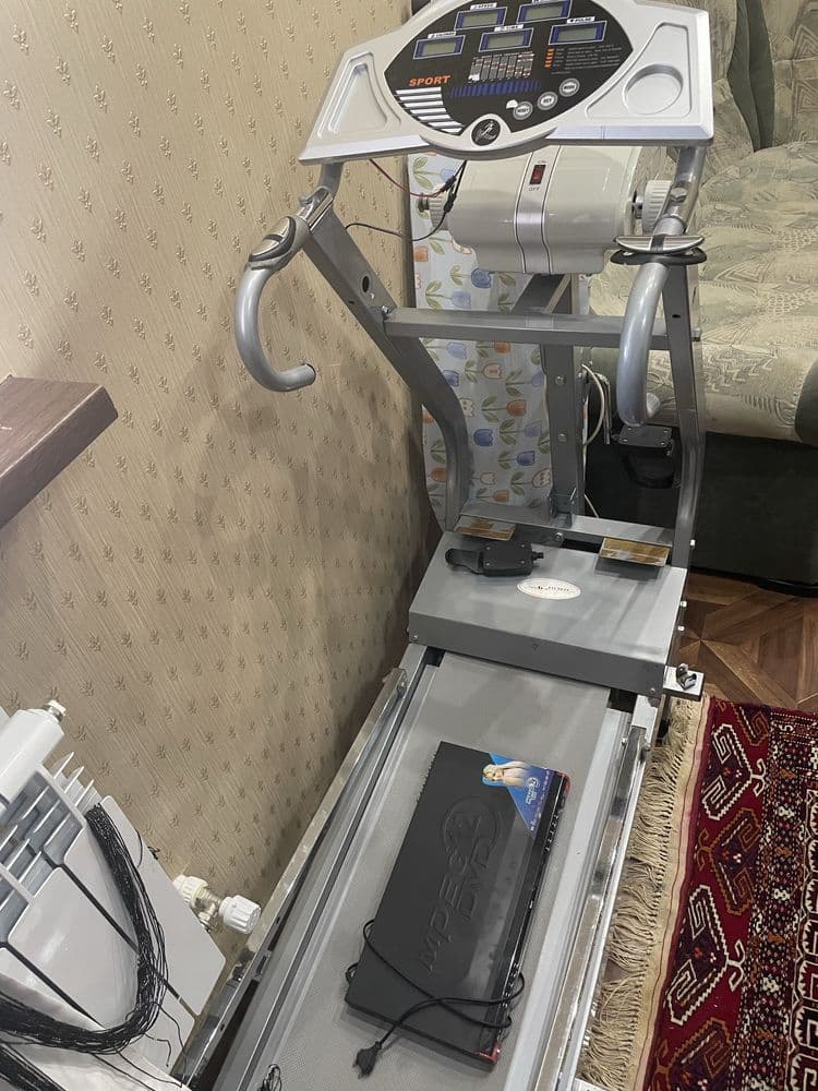 Продам беговую дорожку