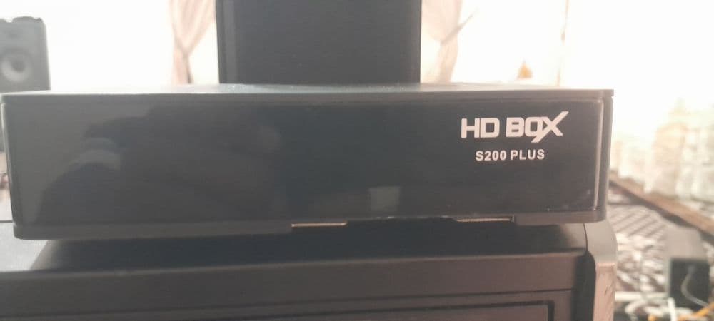 Hd box s200 plus hevs av kabelda kursatadi