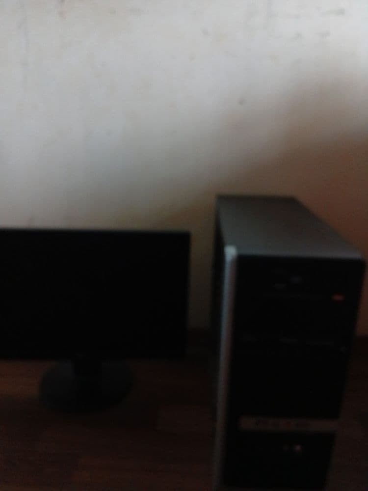 LG Monitor + Sistemnik Blok