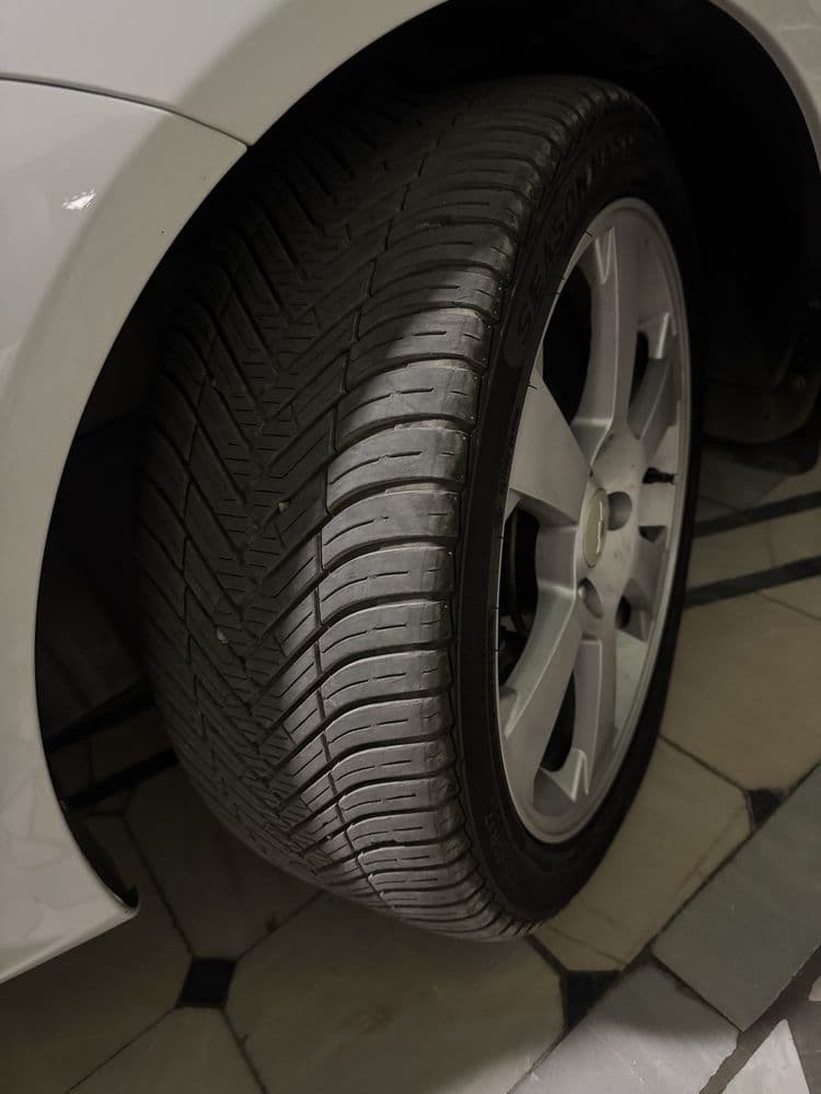 Diska 215/45 17 r