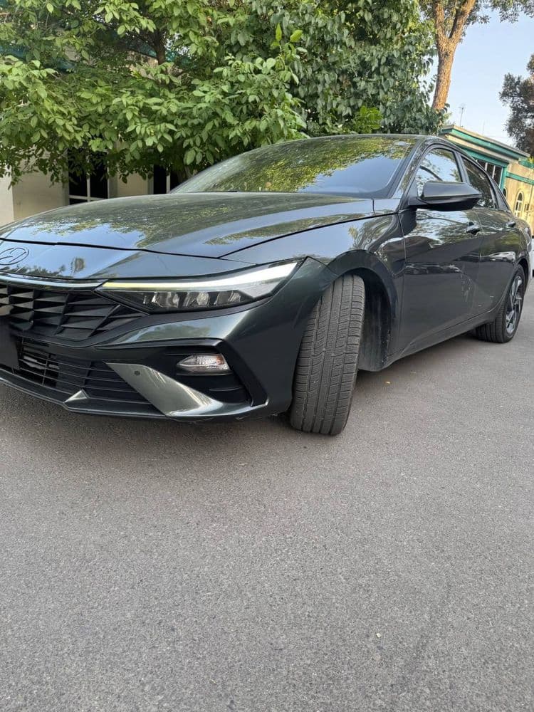 Hyundai Elantra 2023 yil toza 2.0 litrli polniy bron bamfergacha