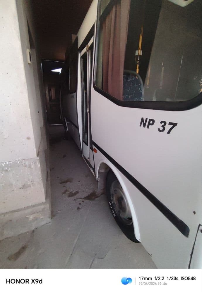 ISUZU NP37 2013 йили