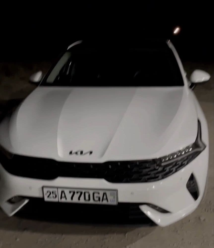 Kia k5 sotiladii