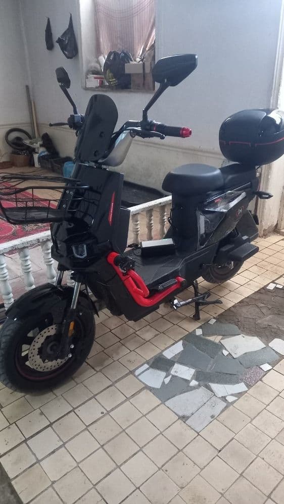 Largo Motors Skuter sotiladi