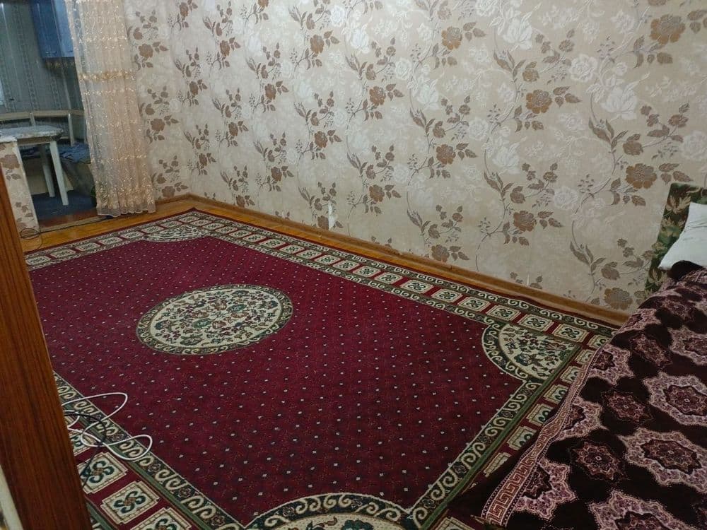 Sergeli 3da o'g'il bollarga bezmakler kvartira bor. 800 ming so'm