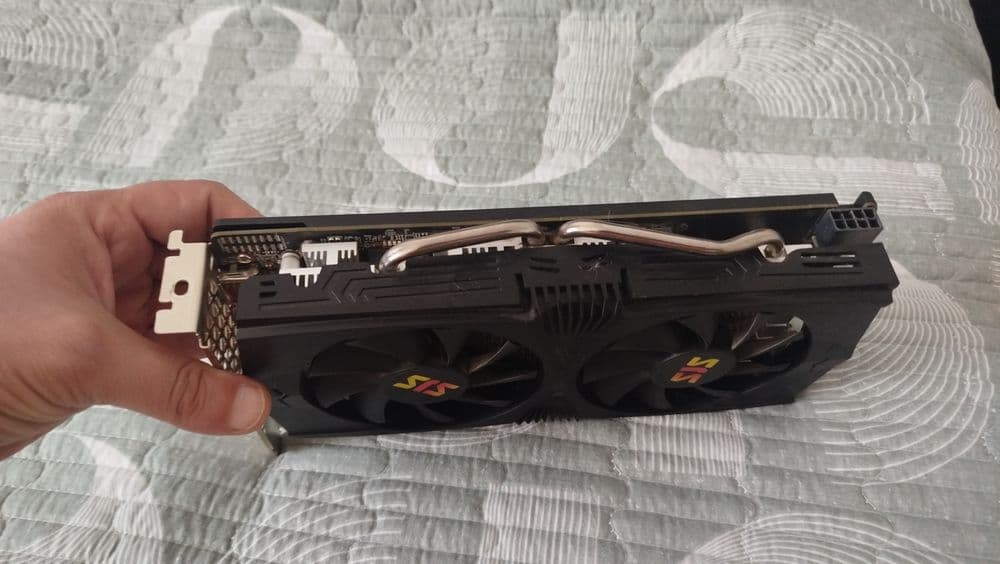 Видеокарта rx580 8gb/256bit