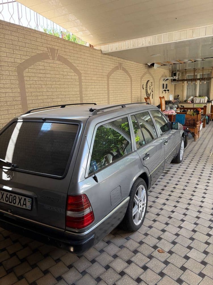 Mersades Bens W124 universal 4matc
