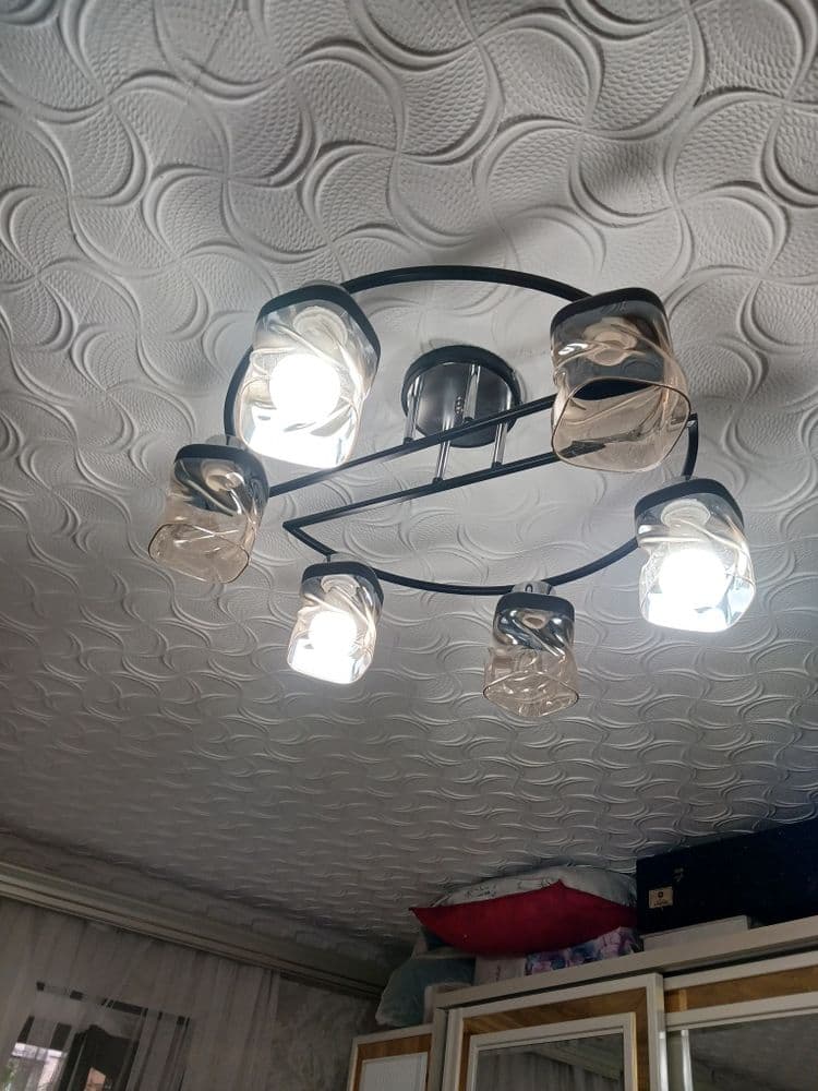 Lyustra sotiladi pochti yengi