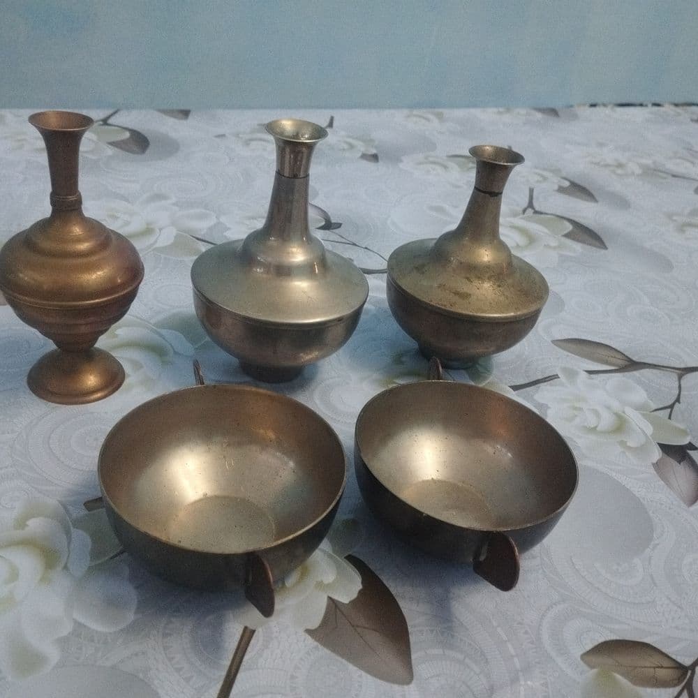 qadimiy buymlar sotiladi