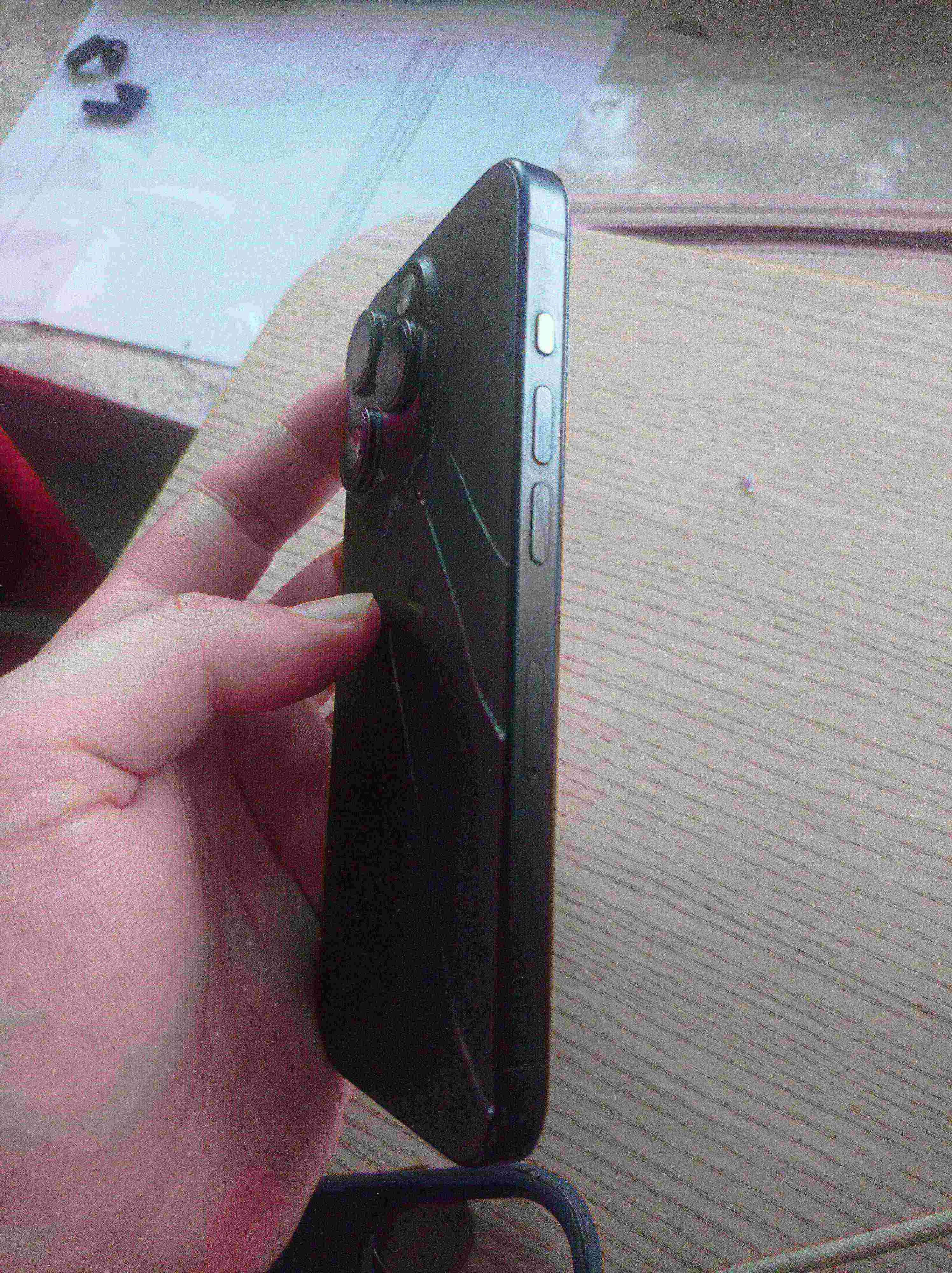 Apple iPhone 12 Pro qora - shikastlangan ekran va orqa tomoni