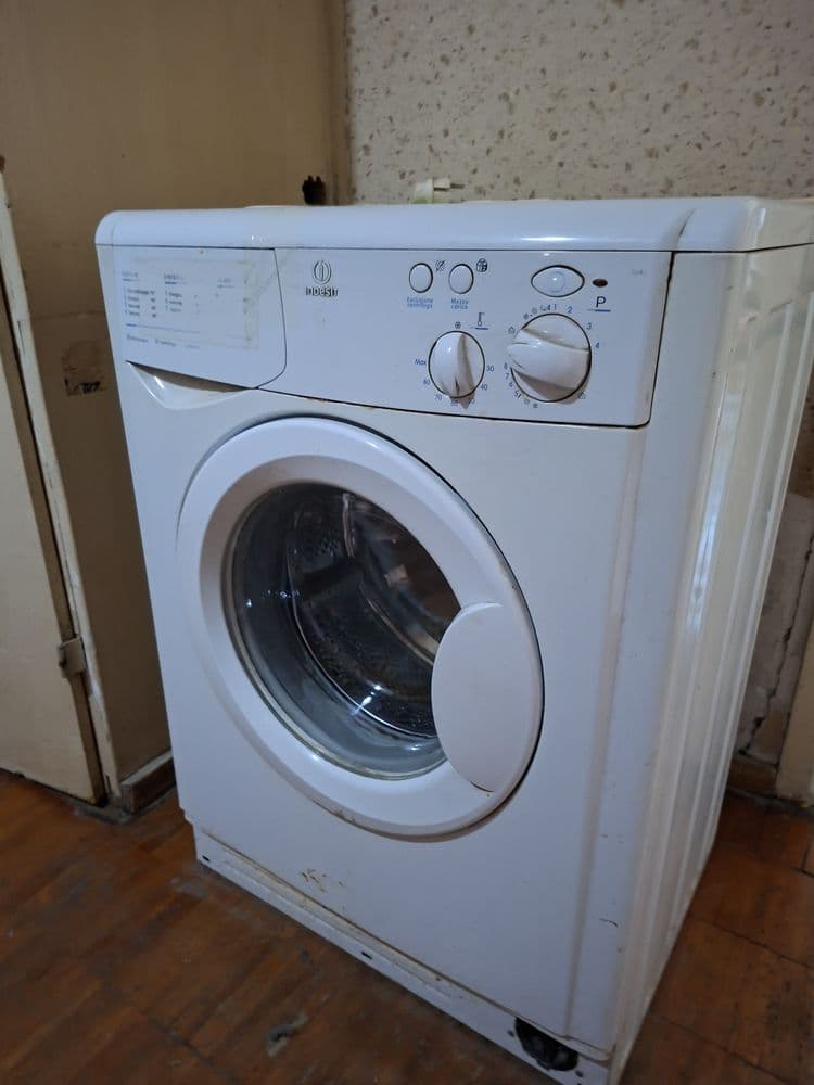 Стиральная машина Indesit