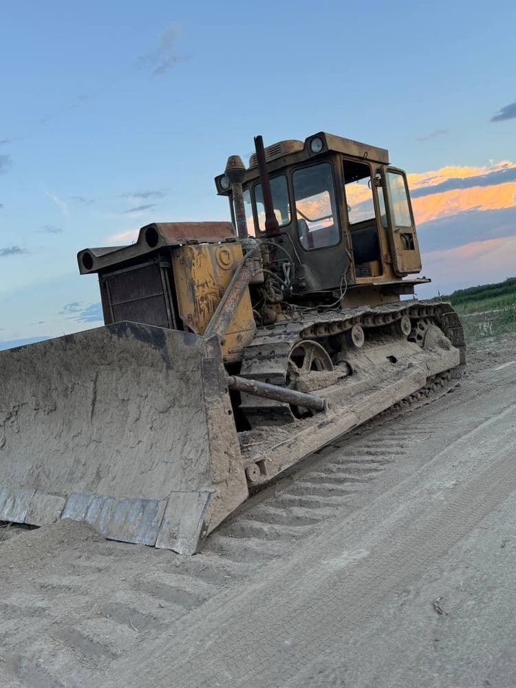 Buldozer chtz 130