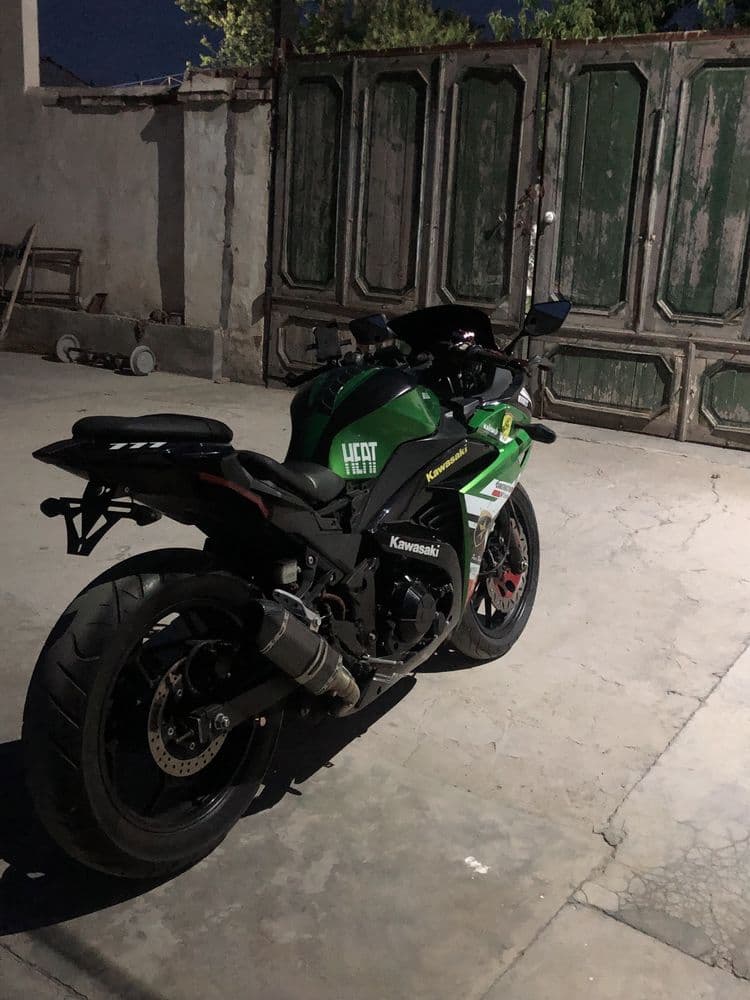 400cc кавасаки сотилади 17 про мах бла абмен