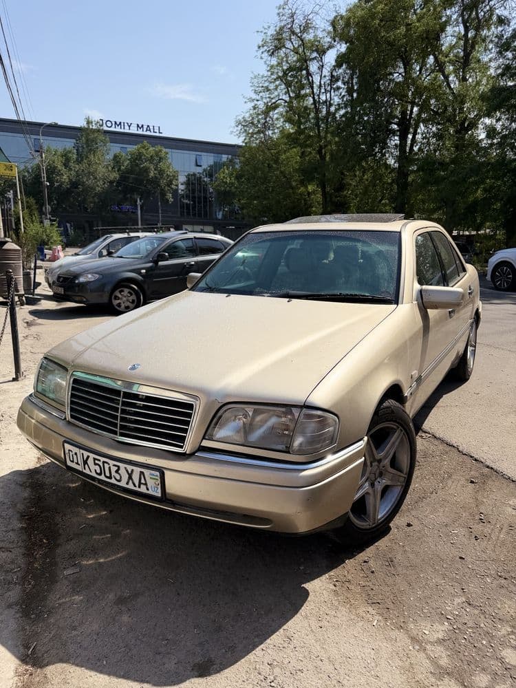 Mercedes benz w202. Мерс 1997 йил