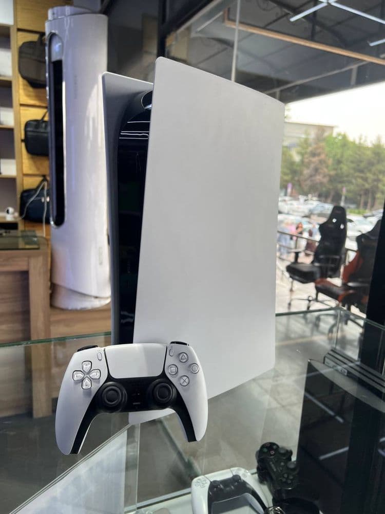 Playstation 5 fat model. С топ играми.